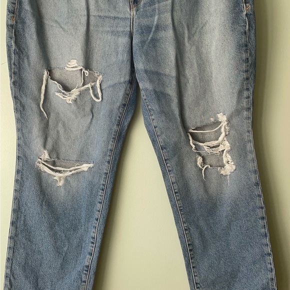 NWT Good American Good Boy Distressed High Rise Jean SN: GB050T Indigo Size 16 - Picture 14 of 17